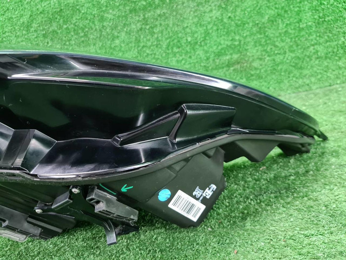 Фара левая Range Rover Evoque 1 (2015-2018) ксенон