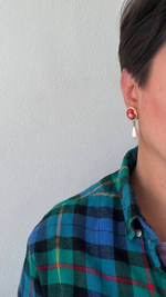 Серьги с красной эмалью и «жемчугом» Vivienne Westwood