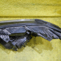 Фара правая Honda Pilot 3 (2015-2018) LED