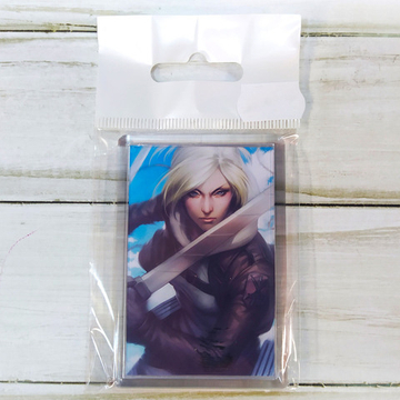 Магнит "Атака Титанов - Энни Леонхарт"