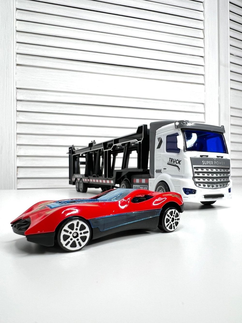 Машина автовоз с 4 спортивными машинками (201789601)