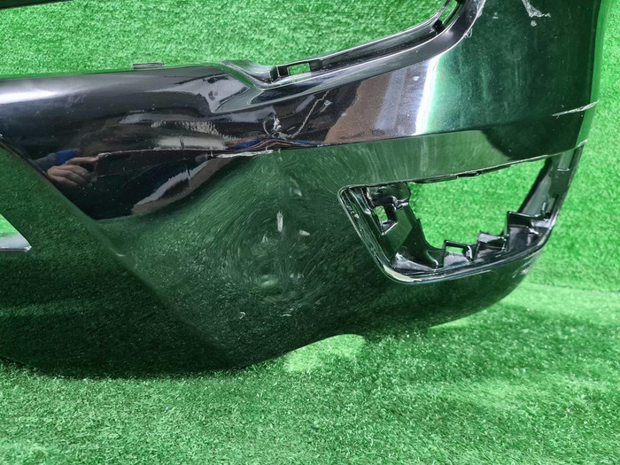 Бампер передний Toyota Land Cruiser 300 (2021-н.в.)