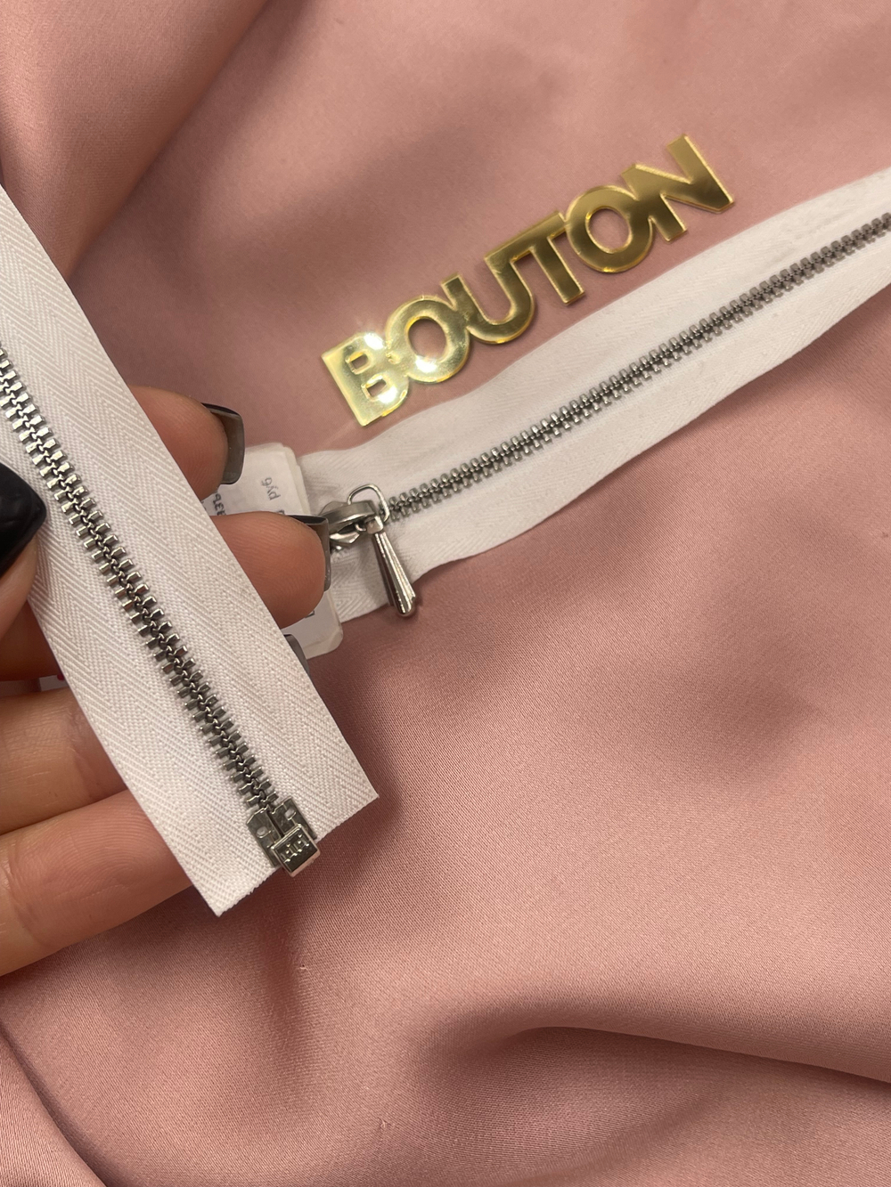 Молния металл Riri, 3 мм, разъёмная, цвет 2101, белый