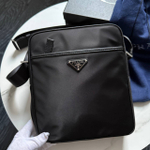 Сумка-мессенджер Prada