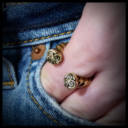 Кольцо "Infinity (Бесконечность)" литье художественное , латунь