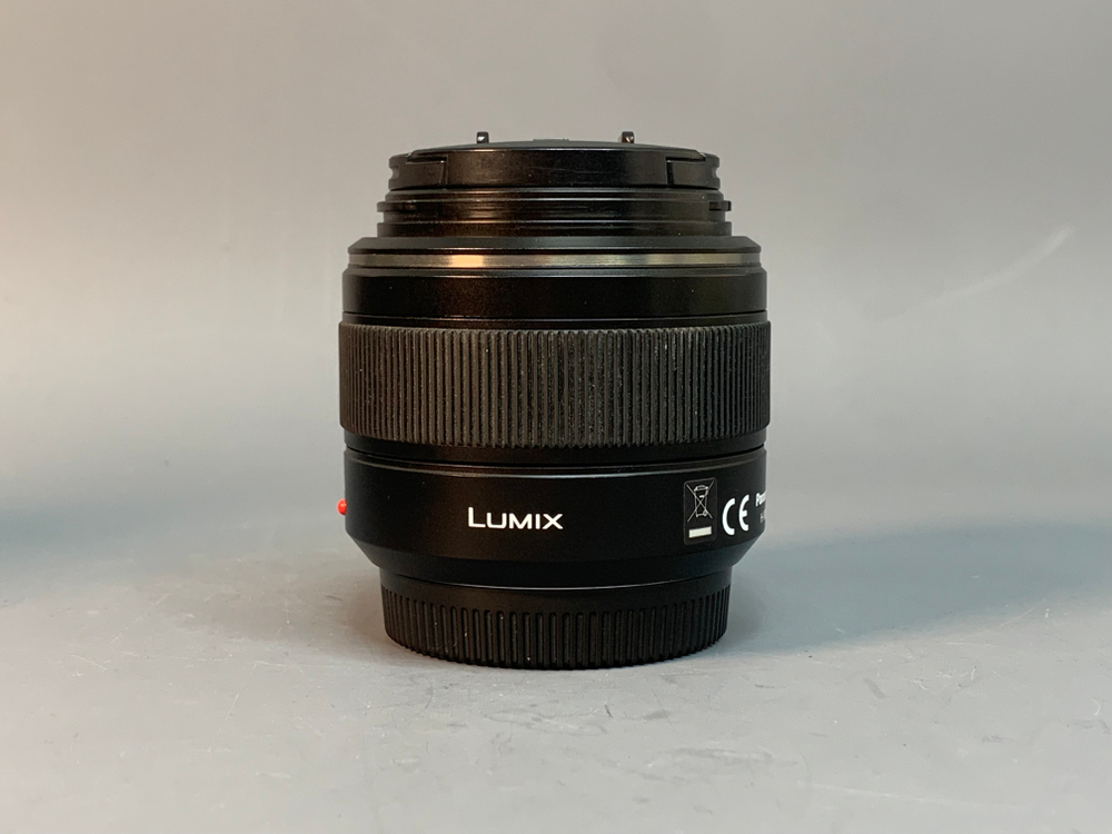 Panasonic Lumix Leica DG 25mm f/1.4 ASPH