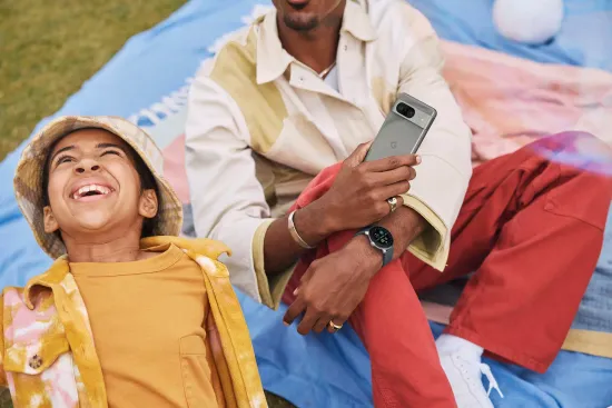 Смартфон Google Pixel 8 8/128 ГБ Hazel , зеленый