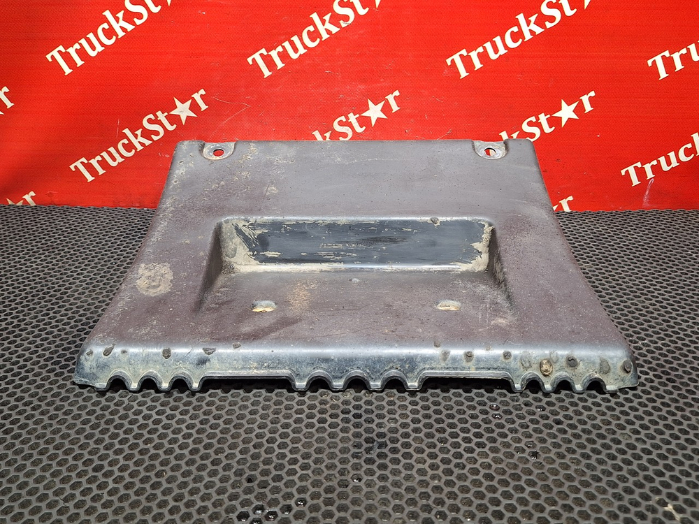 Накладка крыла заднего