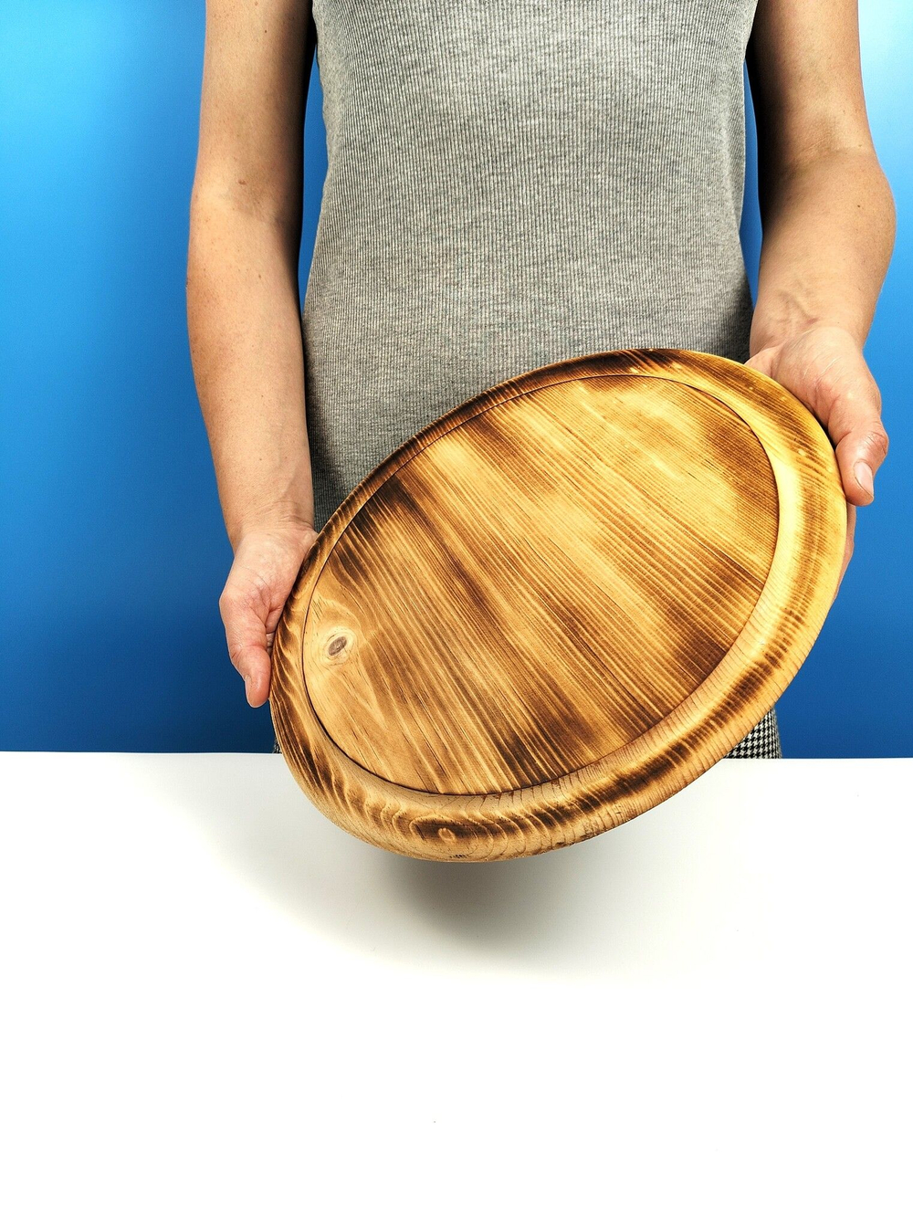 Доска подставка под пиццу деревянная