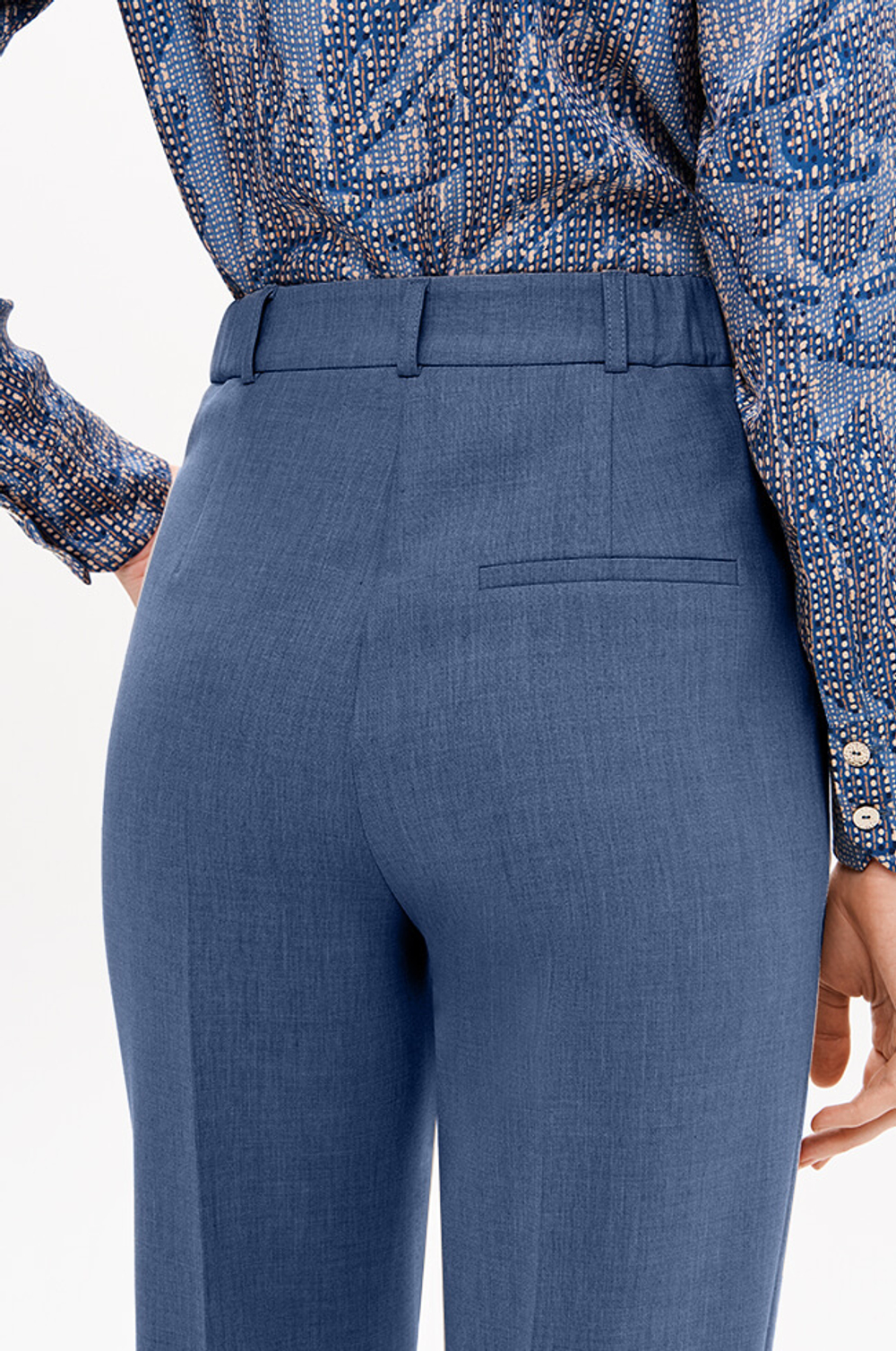 31182 Брюки женские (дымчато-голубой)