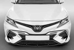 Накладка GT на передний бампер Toyota Camry XV70