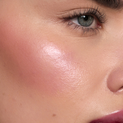 ZOEVA Velvet Love Liquid Highlighting Blush - Румяна в жидкой форме с эффектом осветления оттенок Pink Nectar, 13 ml