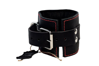 Манжета кожаная F10, черная