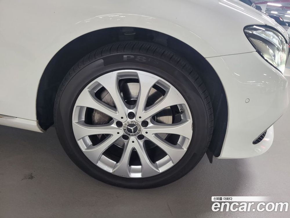 Mercedes-Benz E-Class W213 E300 4MATIC Exclusive (12.2019)