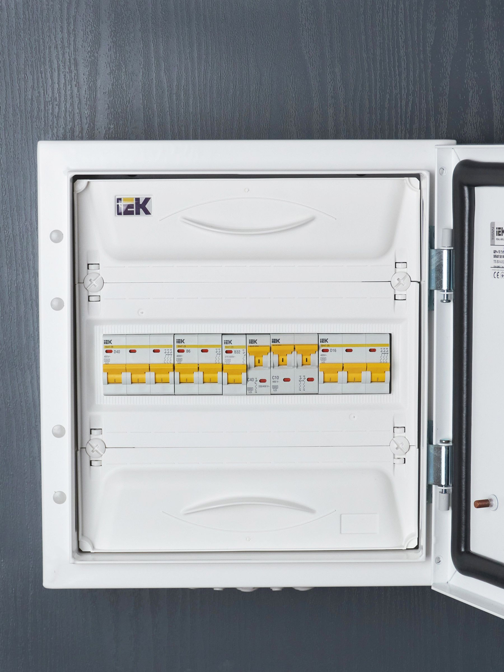 KARAT Автоматический выключатель ВА47-29 2P B 6А 4,5кА IEK