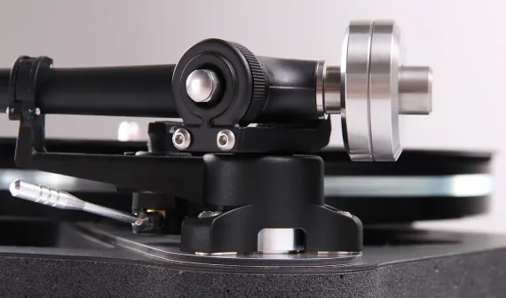 Rega Planar 8 Black