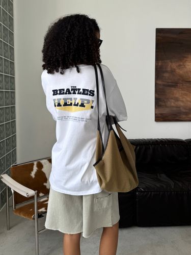 Белый базовый лонгслив с принтом