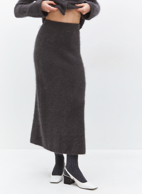 Пушистая юбка из шерсти