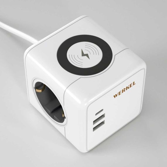 Розеточный блок 3-местный Werkel + 3 USB + беспроводная зарядка W6513501 4690389204265