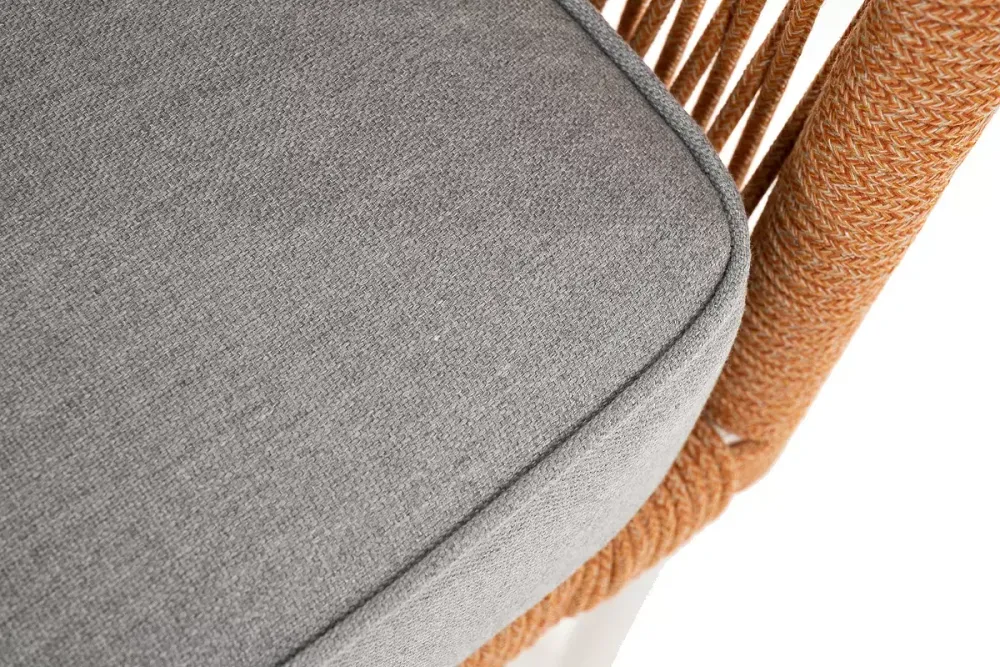 "Канны" диван 2-местный плетеный из роупа, каркас алюминий светло-серый (RAL7035) муар, роуп оранжевый меланж круглый, ткань светло-серая