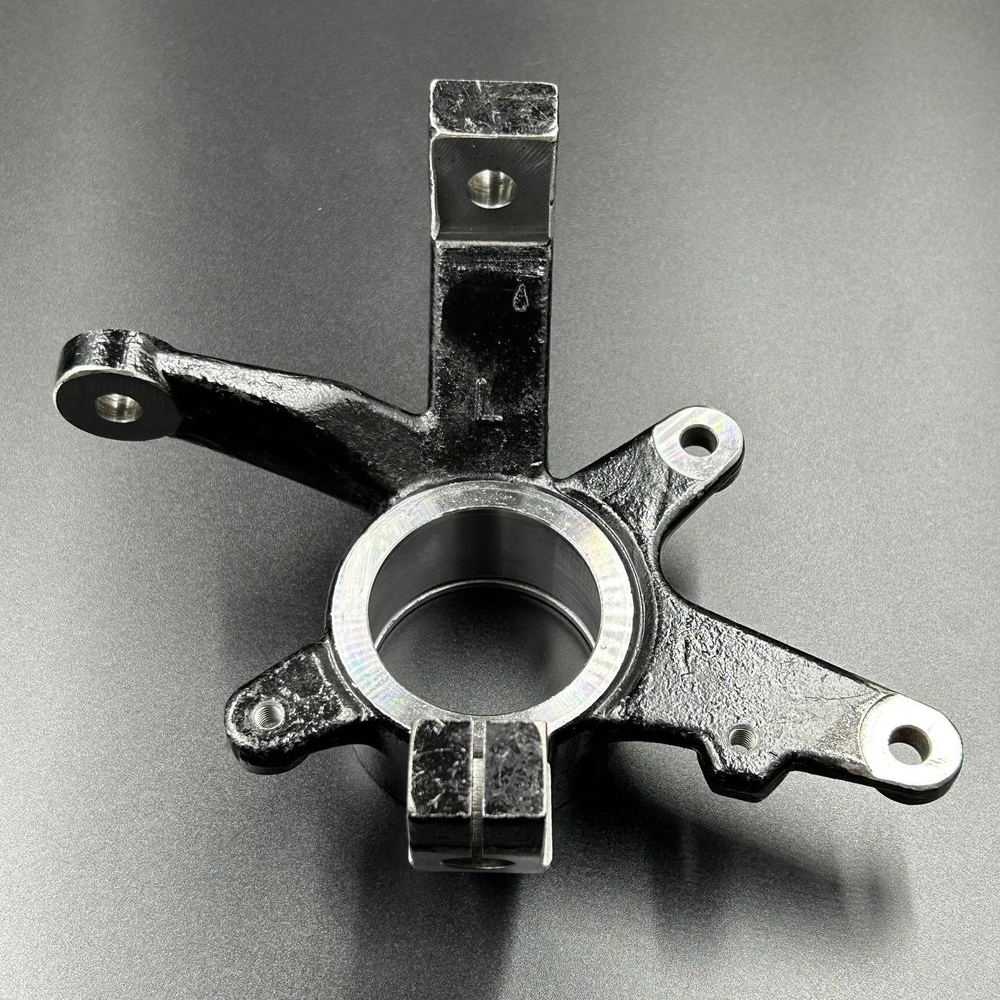 Кулак поворотный передний левый ATV 500/A/2A, X5, X6, X8 (ZIBO)