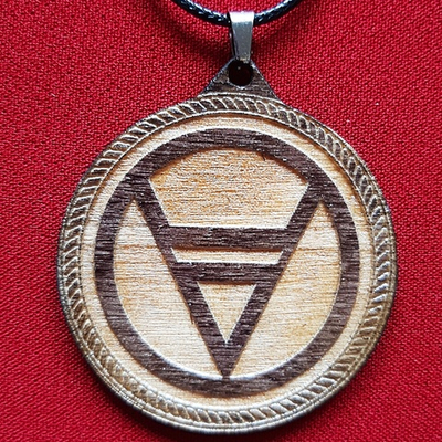 Оберег Велеса символизирует отвагу, физическую силу и власть