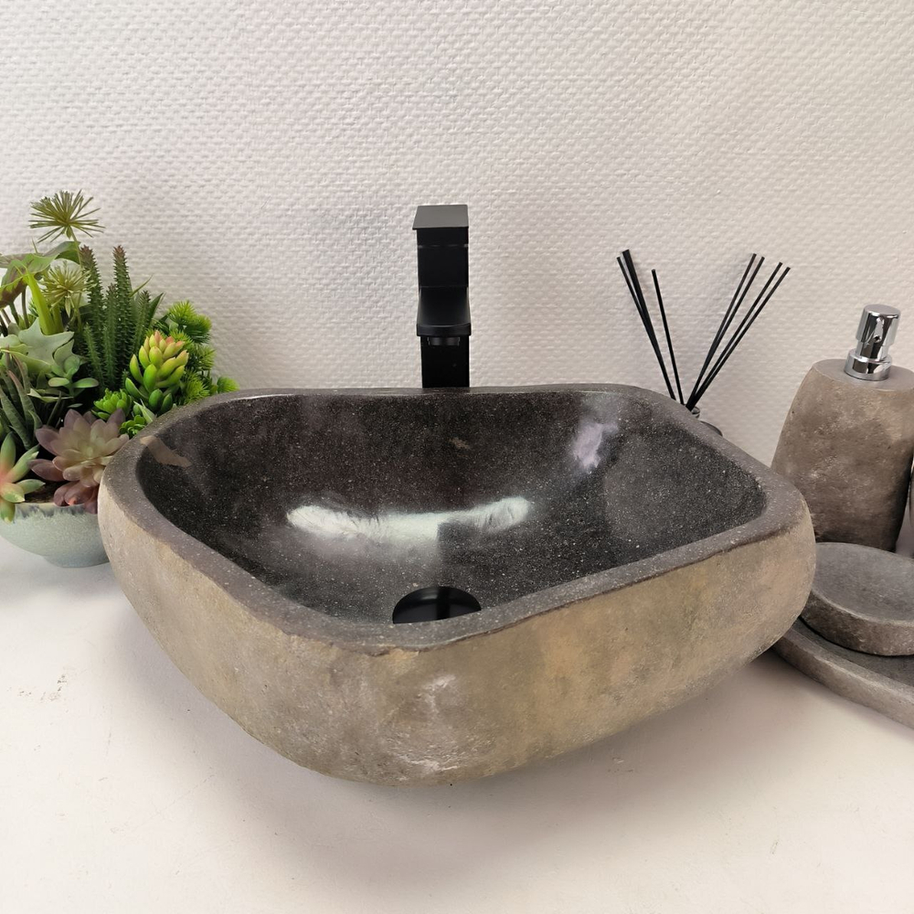 Раковина из речного камня RS-63428 (47*37*15) 0123