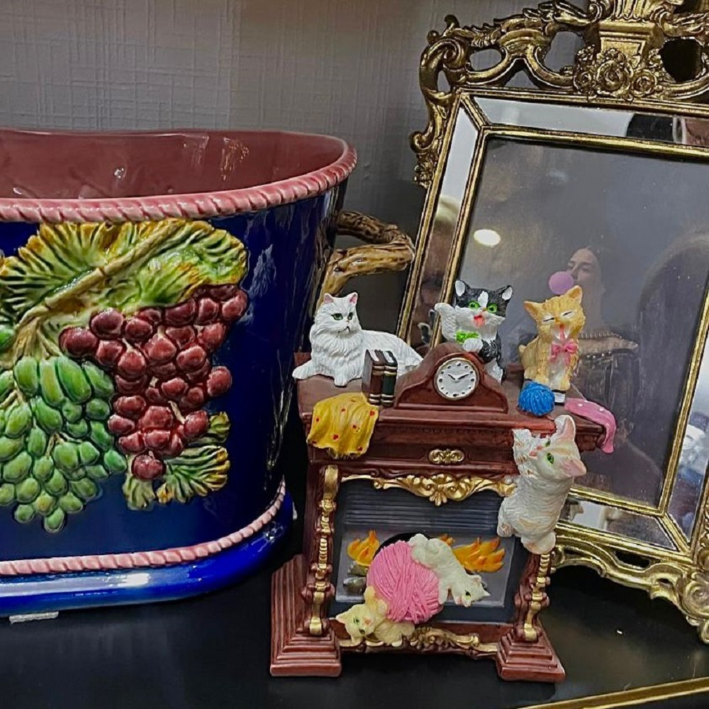 Музыкальная композиция Коты на комоды