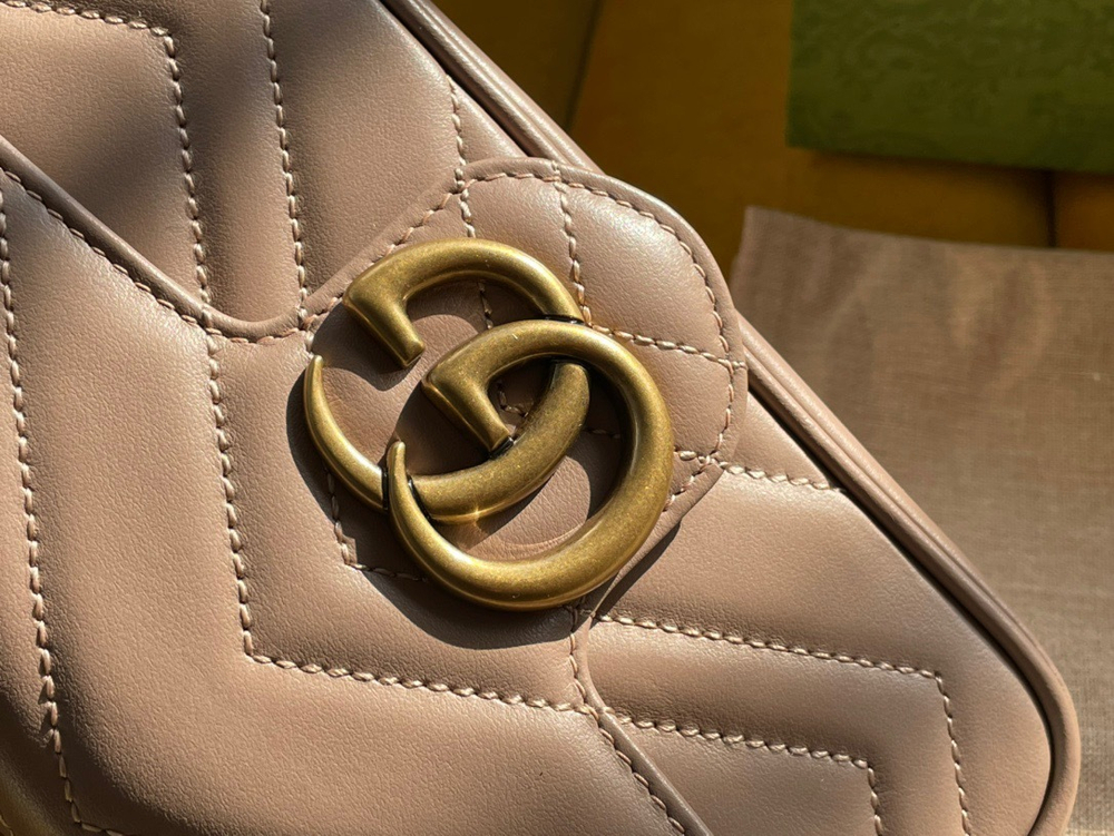 Gucci Marmont 16 cm