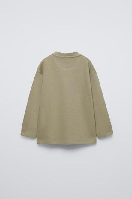 ZARA ЛОНГСЛИВ ИЗ РЕЛЬЕФНОЙ ТКАНИ С НАШИВКАМИ, РЫЖЕВАТО-КОРИЧНЕВЫ