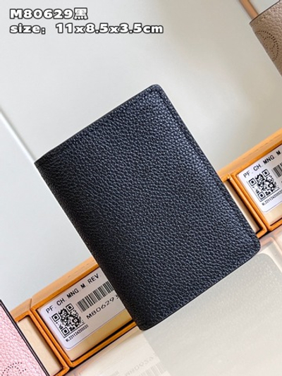 Louis Vuitton Clea Wallet