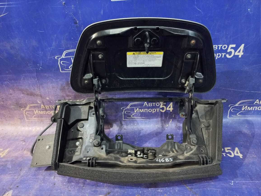Лючок бензобака NISSAN LEAF 2009-2017