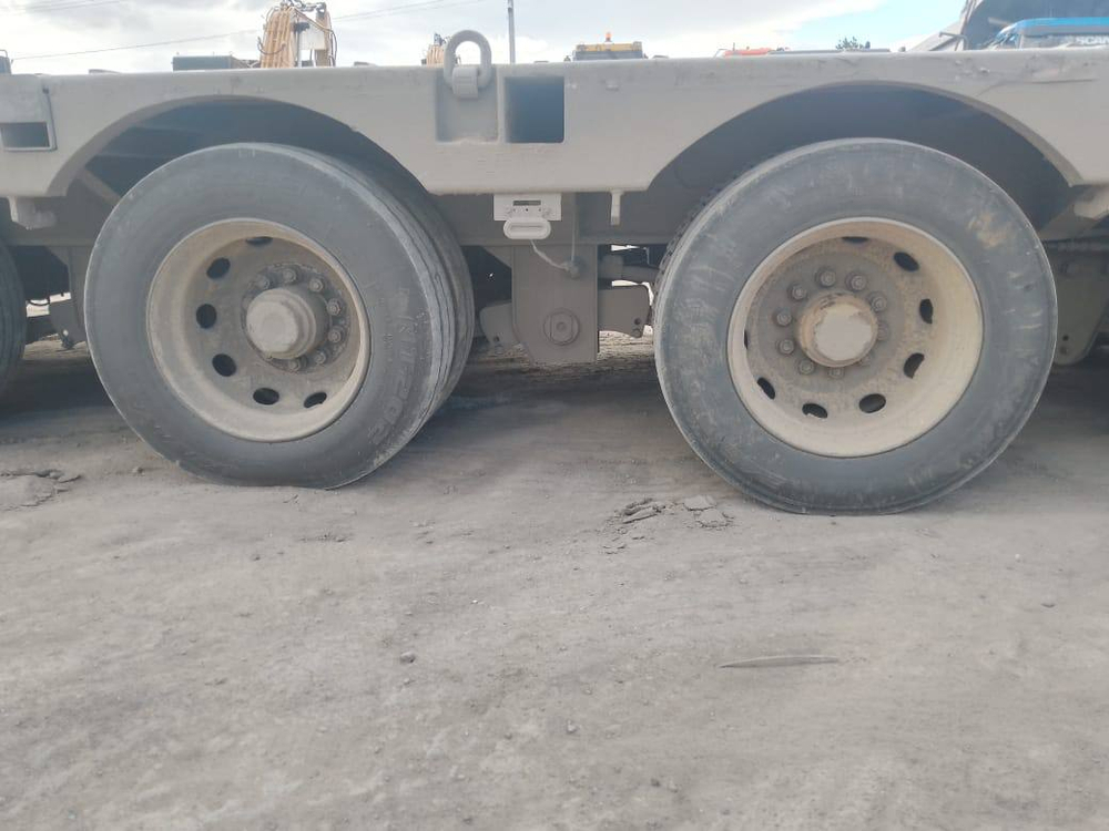 AMUR LYR9 Полуприцеп тяжеловоз 6 осей LYR9906TDPL (Раздвижной)