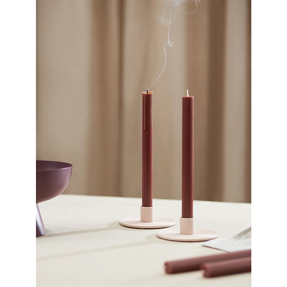 Набор из двух свечей коричневого цвета из коллекции Edge, 24,5 см