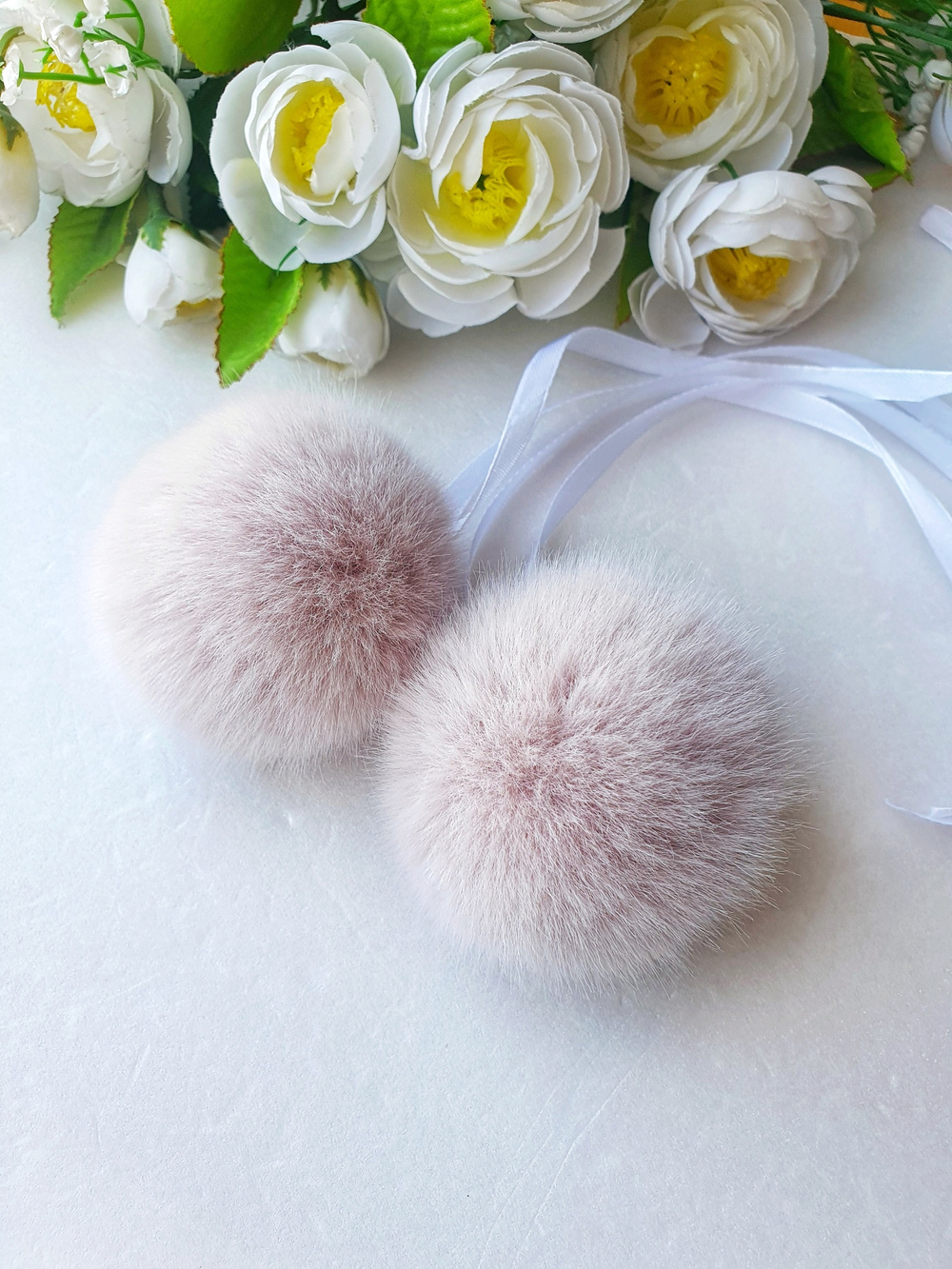 Помпоны из эко-меха, 7 см, цвет Пудра, 2 штуки