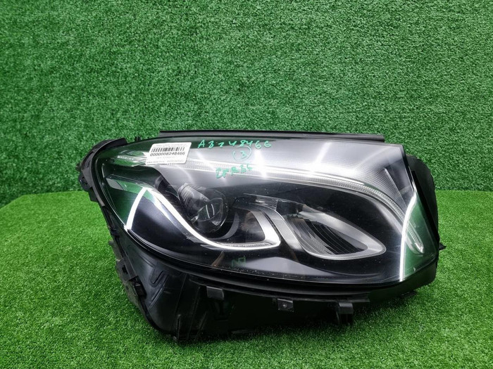 Фара правая Mercedes GLC X253 (2015-2019) LED