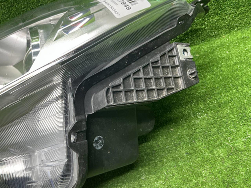 Фара левая Suzuki Vitara 2 (2014-2019) галоген