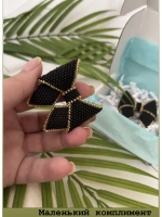 Брошь Бант ручной работы, брошь из бисера, вышитая брошь