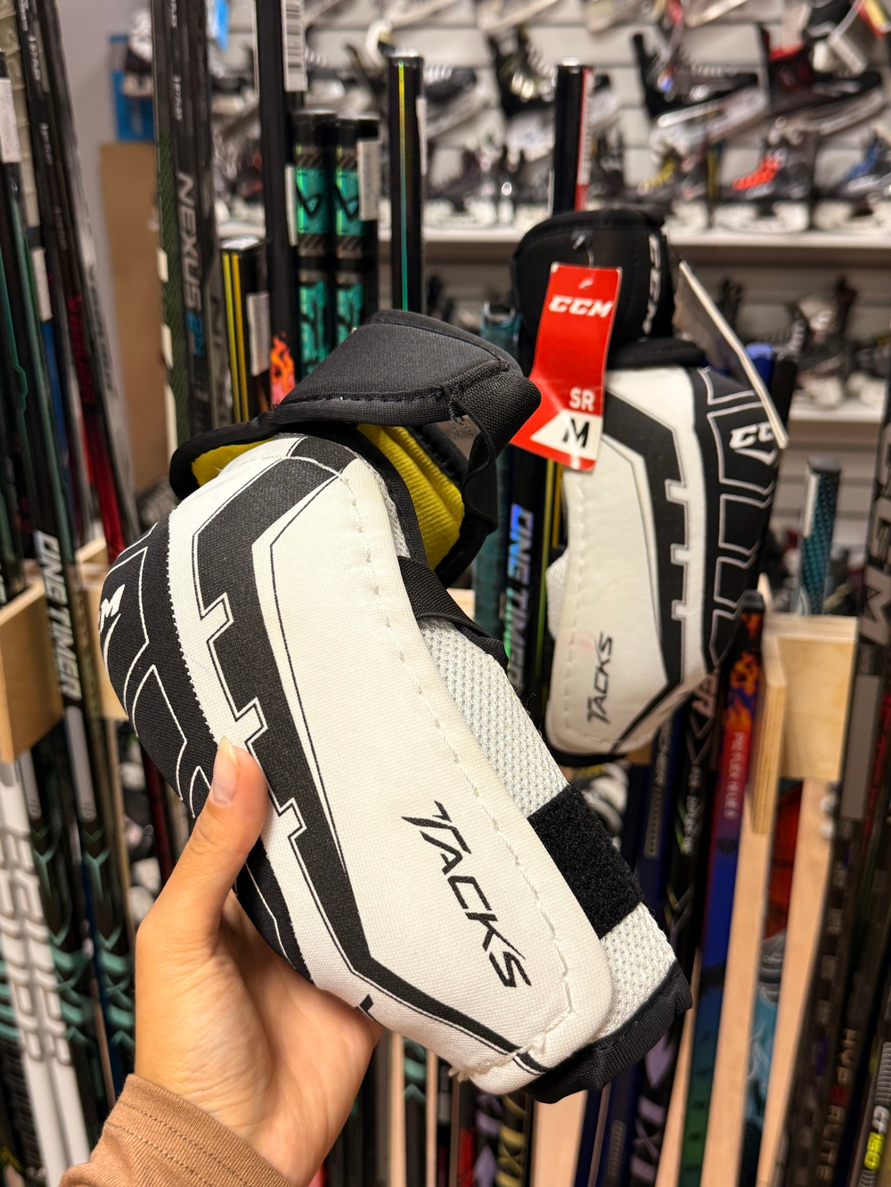 CCM tacks 1052 SR M