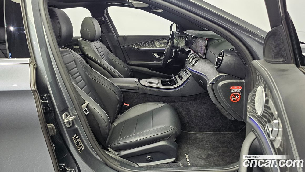 Mercedes-Benz E-Class W213 E350 4MATIC AMG Line (10.2020)