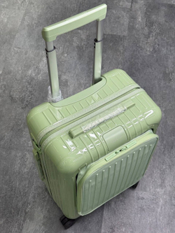 Чемодан Rimowa Essential Sleeve Cabin