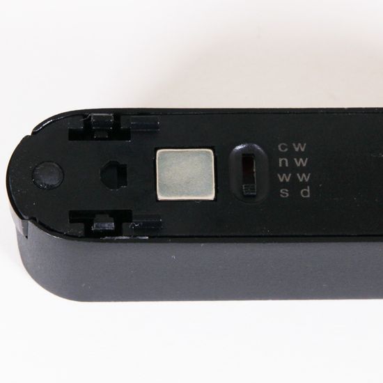 13001-9.3-001UR magnetic LED6W BK CCT+SMART