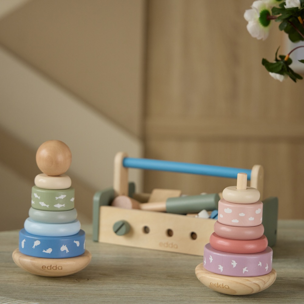 Пирамидка edda, Птички