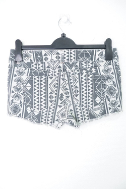 Шорты короткие 40/42 размер