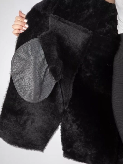 Дубленка зимняя натуральная с капюшоном