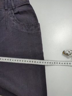 Джинсы темные 46 размер