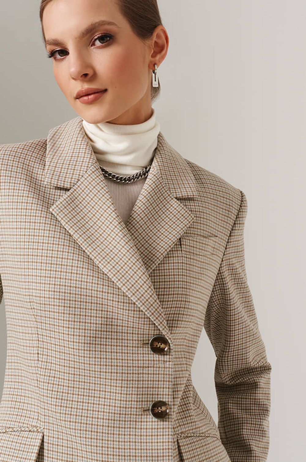 1894 Жакет женский (бежево-оливковый клетка)