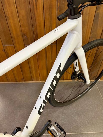 Шоссейный велосипед Giant SCR