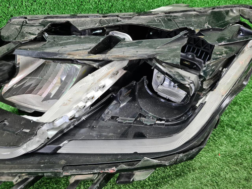 Битая Фара левая Geely Coolray (2019-2023) LED