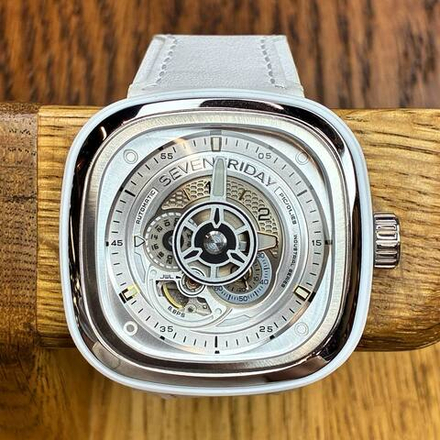 Часы мужские Sevenfriday